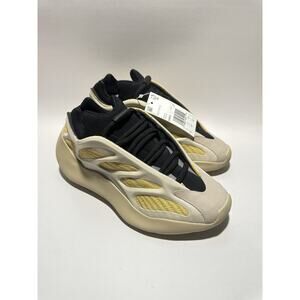 Adidas Yeezy 700 V3 'Safflower' - Sz 4.5 (G54853)